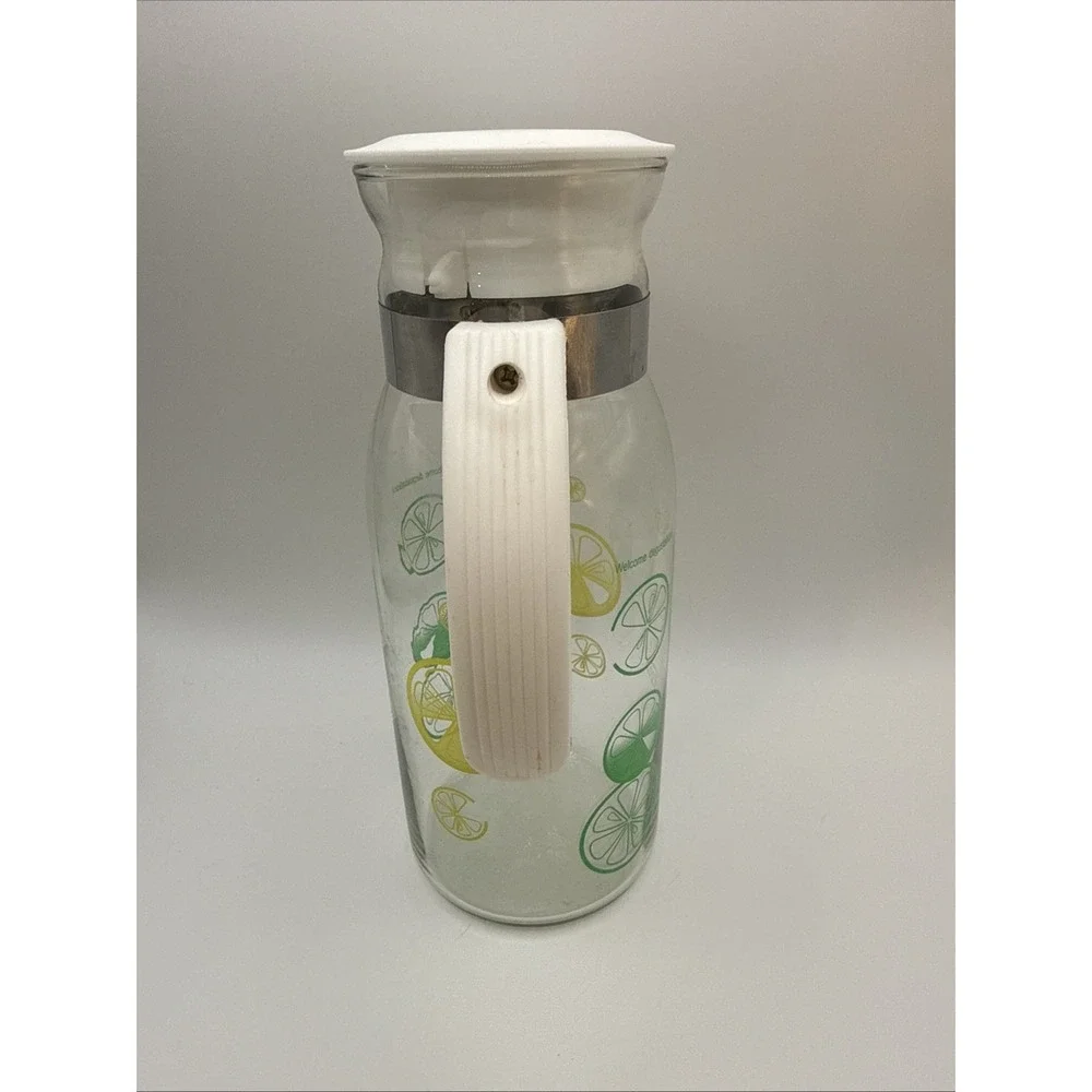 Vintage Pyrex Lemon Lime Pitcher Carafe Lid Strainer 1 Qt Welcome Degustation